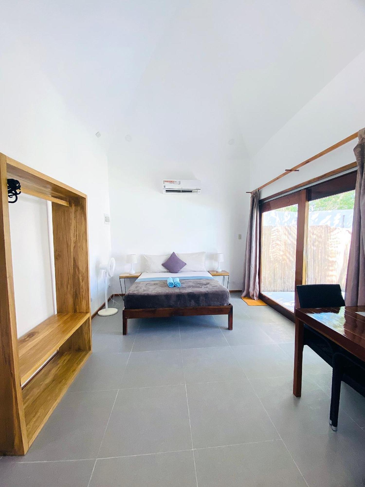 Island World Panglao Ξενοδοχείο Εξωτερικό φωτογραφία