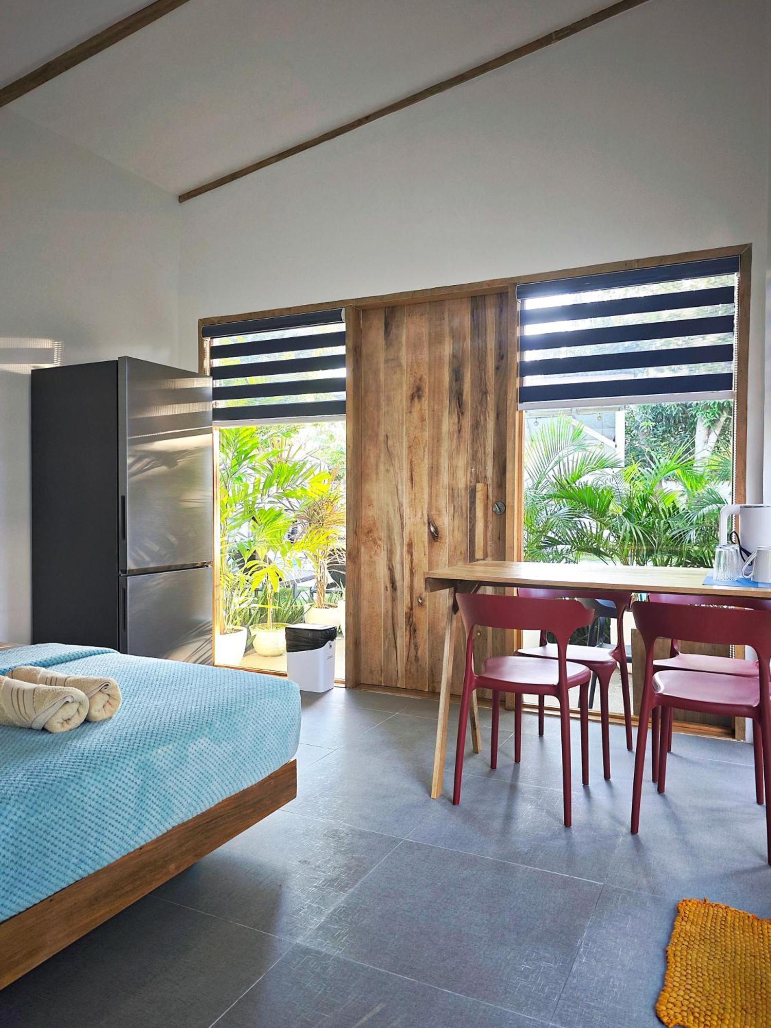 Island World Panglao Ξενοδοχείο Εξωτερικό φωτογραφία
